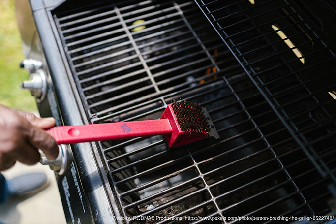 Grill brush